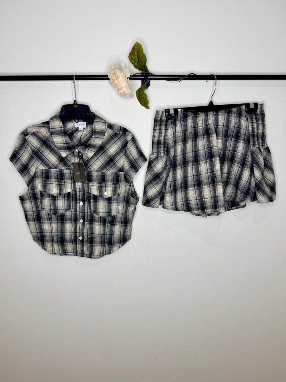Le Lis Plaid Flannel 2-Piece Skirt Set NWT